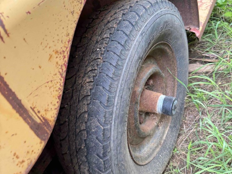 6ft-x-17ft-bumper-hitch-livestock-trailer-image-9