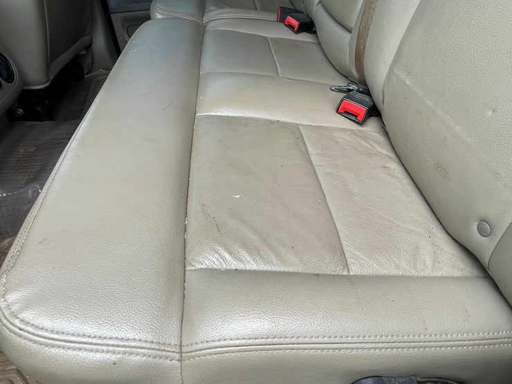 #1037-•-2005-ford-lariat-crew-cab-4x4-(has-wi-title)-image-84