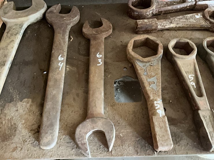 1-18/16-wrench-support-equipment-image-1
