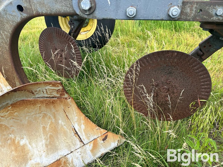 john-deere-2700-image-16