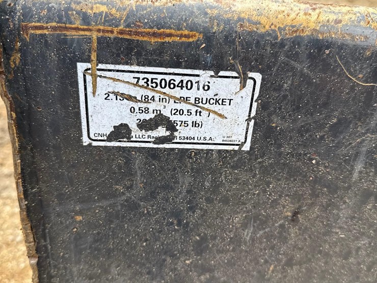 83-inch-skidloader-quick-tach-bucket-image-9