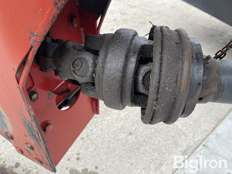 new-holland-1411-image-13