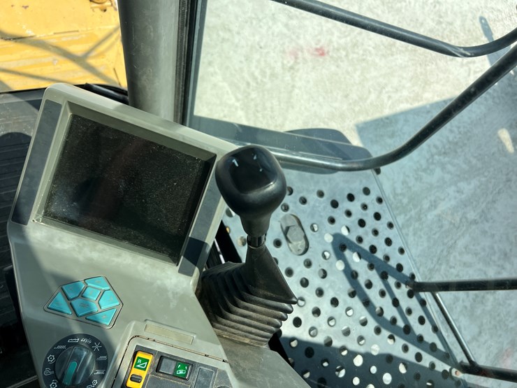 1999-caterpillar-lexion-465-image-12