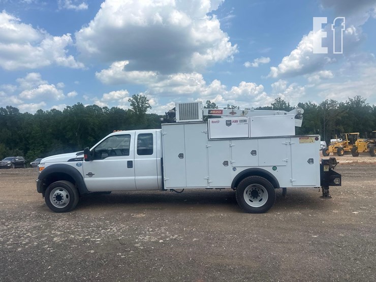 2015-ford-f550-image-4