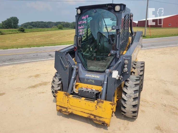 deere-320g-image-13