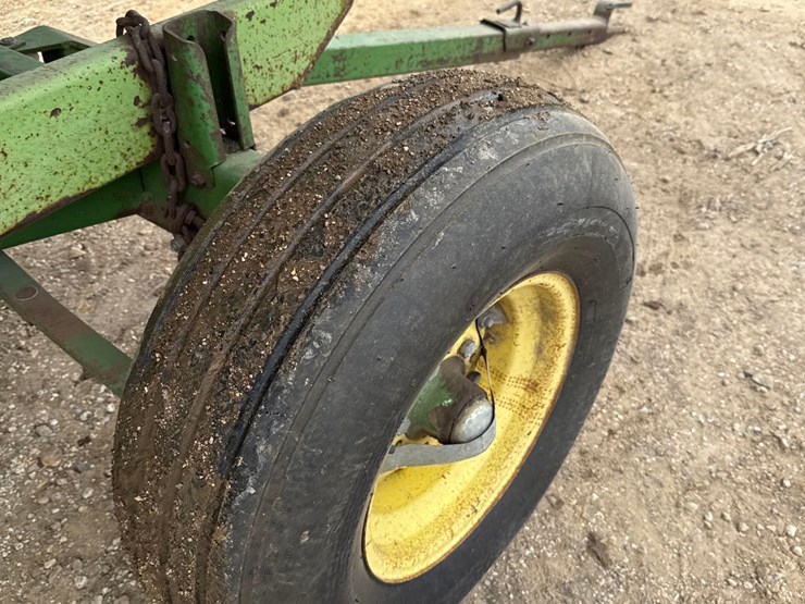 parker-200bu-gravity-wagon-image-14