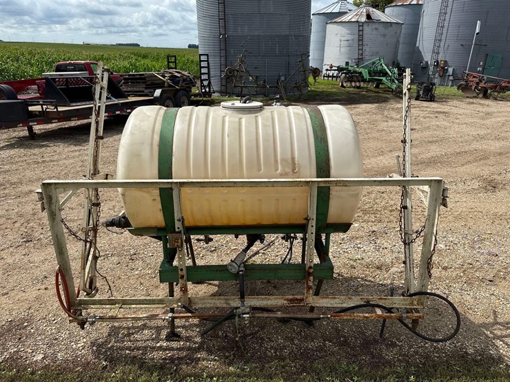 3pt-sprayer-with-booms-image-5