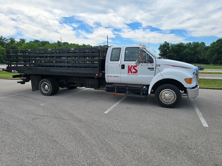 2004-ford-f650-image-39