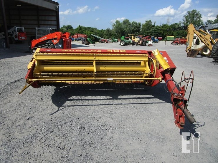 new-holland-492-image-1