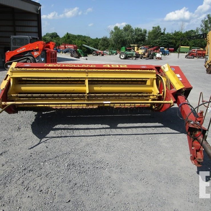 NEW HOLLAND 492