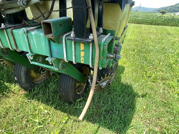 john-deere-7200-image-63