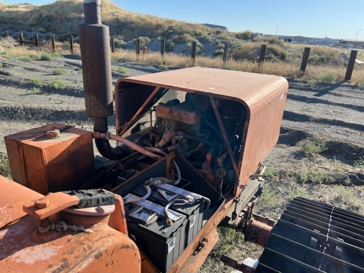 1977-tucker-2740bre-sno-cat-image-9