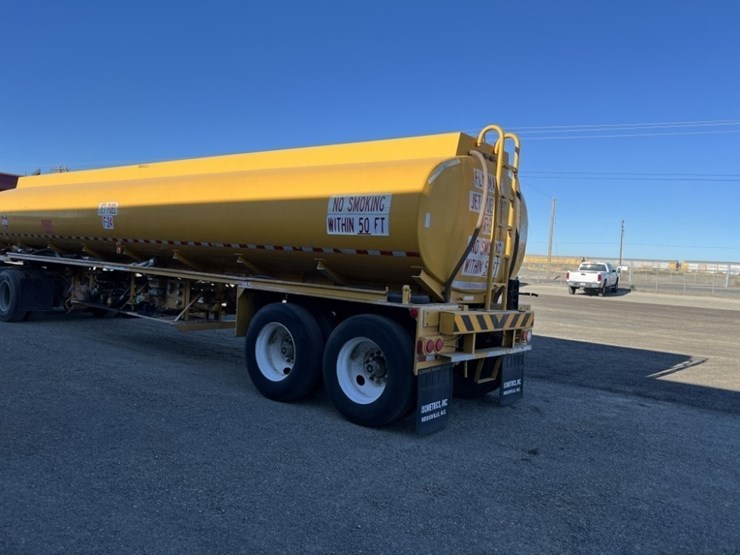 2000-t/a-8,000-gallon-fuel-tank-trailer-image-2