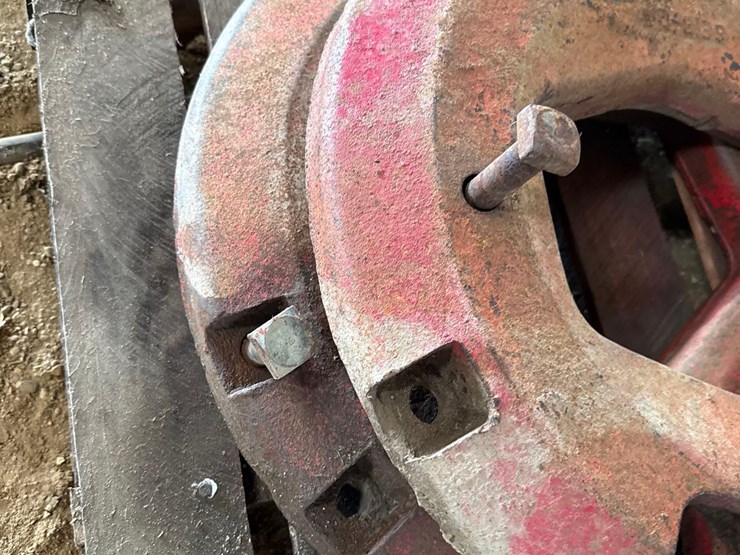 1-set-of-ih-full-wheel-weights-image-2