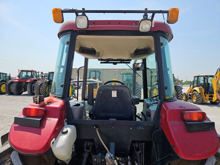2009-case-ih-farmall-95-image-16