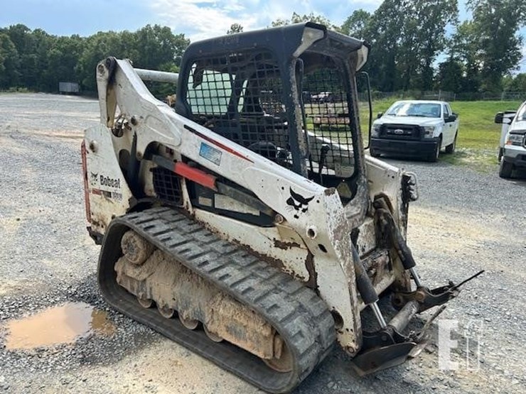 2016-bobcat-t590-image-7