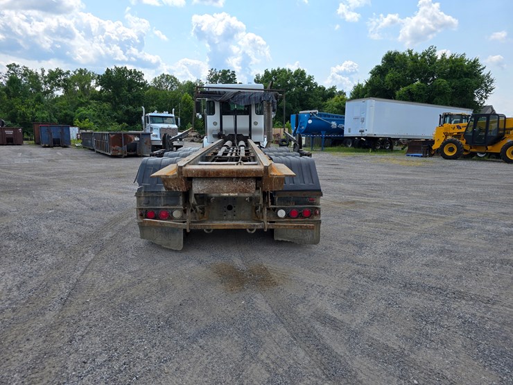2012-kenworth-t800-image-30