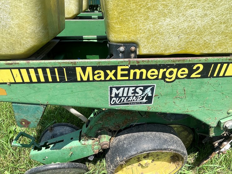 john-deere-7200-image-67
