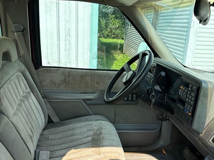 1993-chevy-1500-pickup-image-28