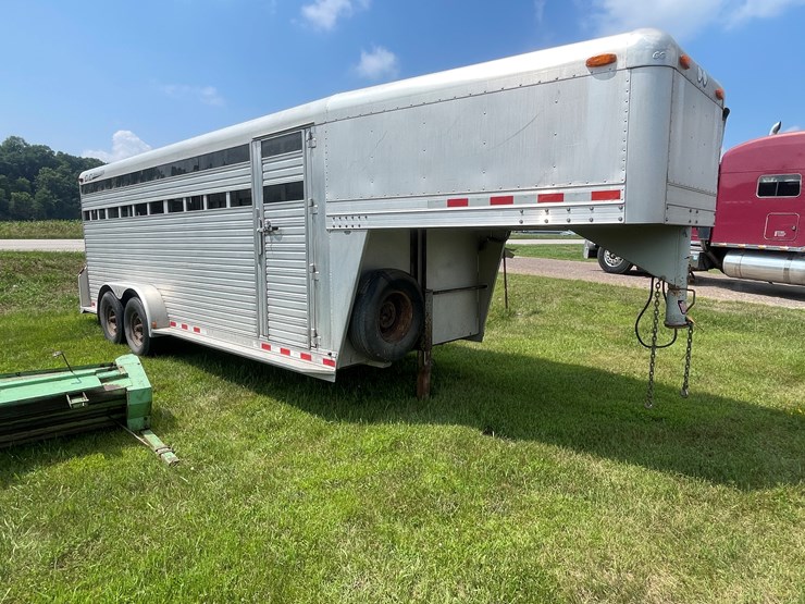 #1029-•-2002-c&c-20'-gooseneck-aluminum-trailer-(has-wi-title)-image-3