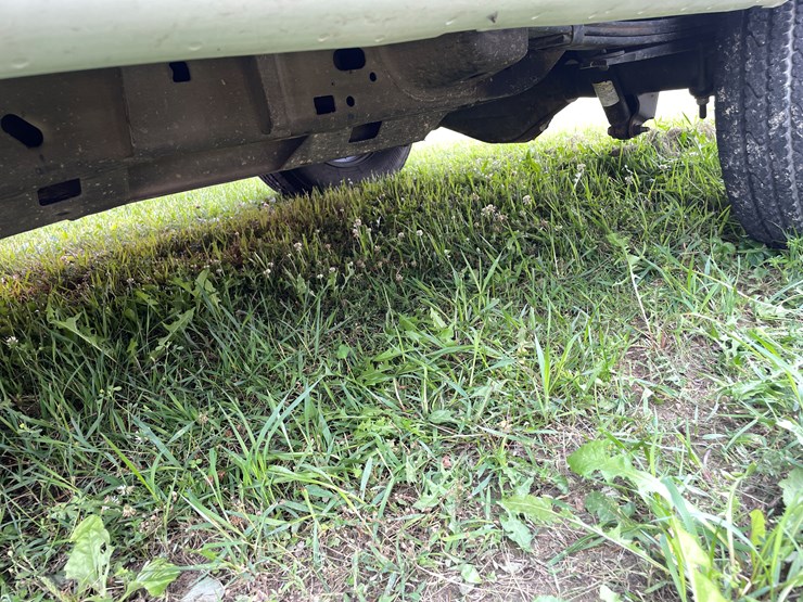 #1033-•-2023-chevy-express-van-(has-wi-salvage-title)-image-84