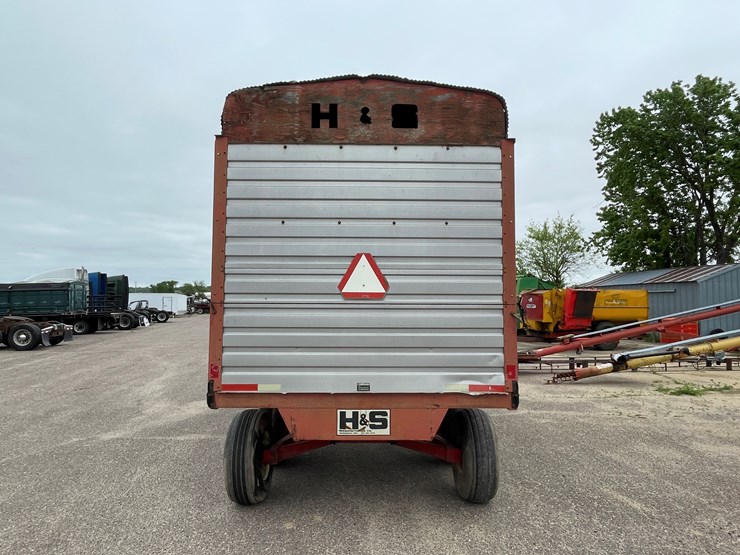 #1823-•-h&s-7+4-chopper-box-image-5