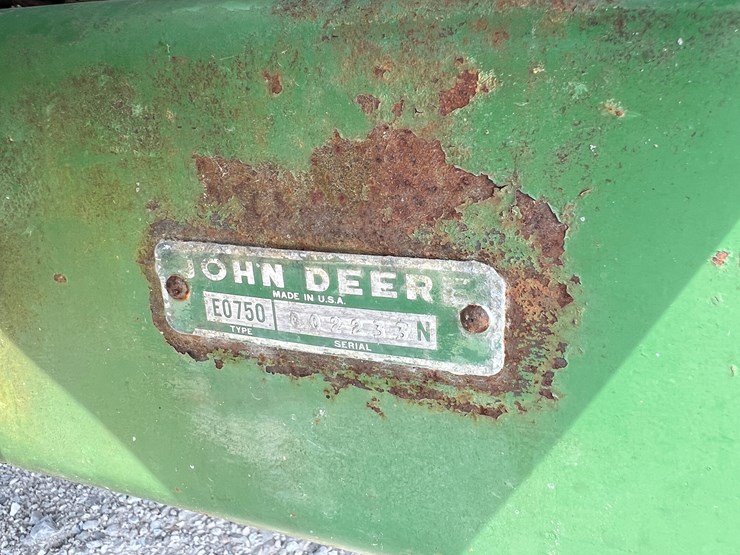 john-deere-750-image-3