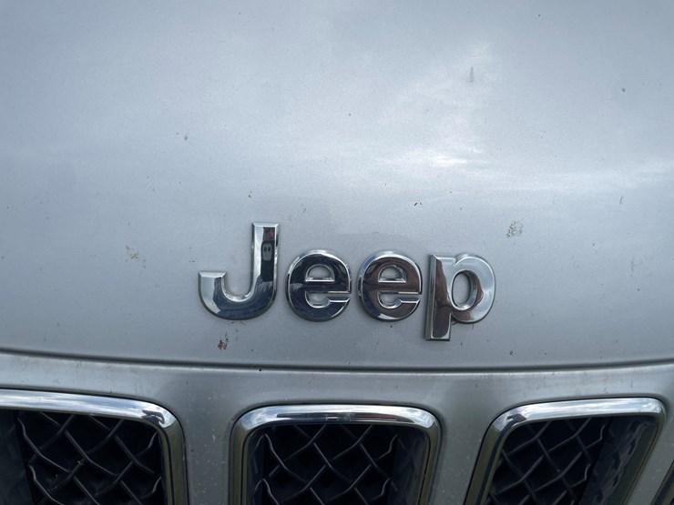 2011-jeep-compass-image-10