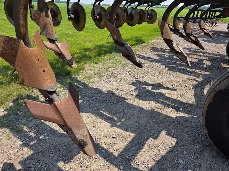 john-deere-2700-image-12