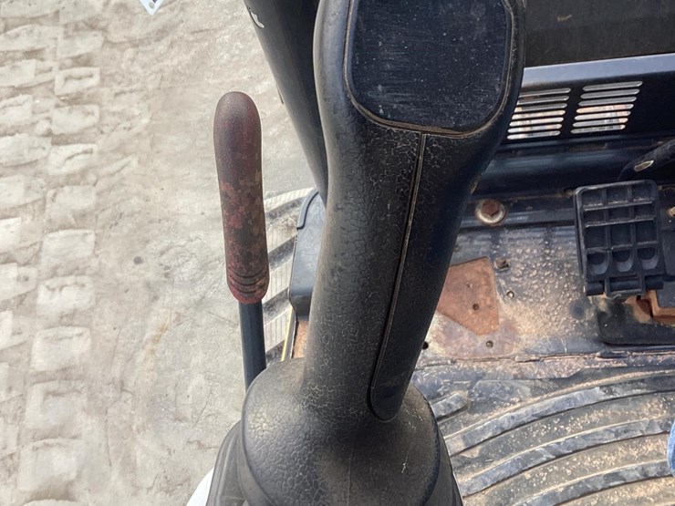 2017-deere-35g-image-19
