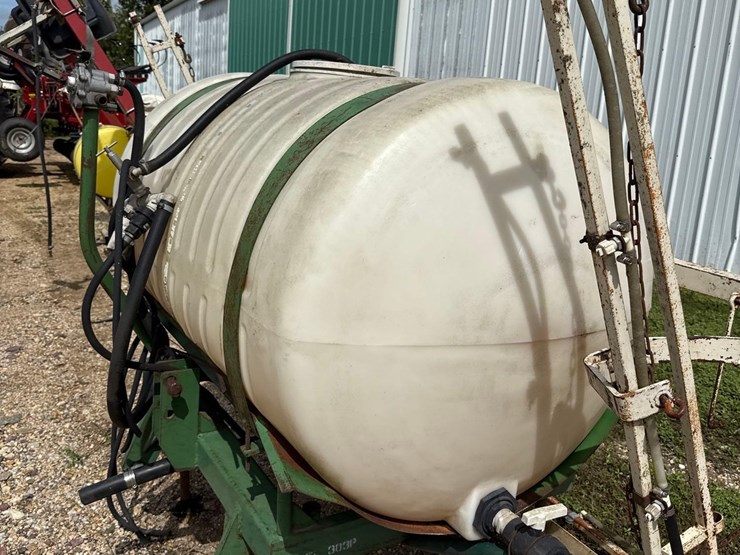 3pt-sprayer-with-booms-image-8