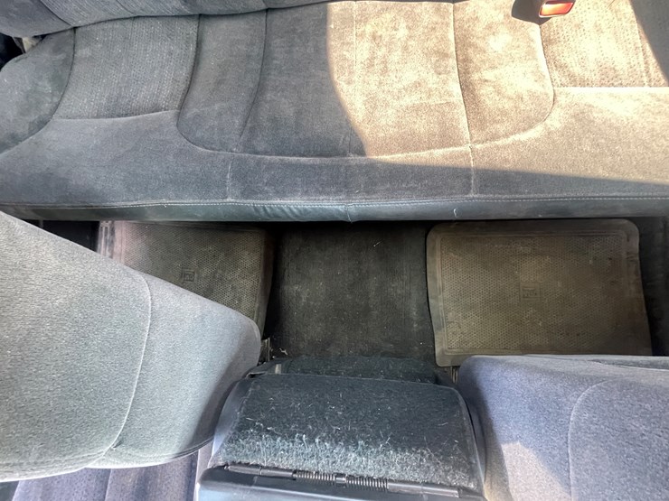 #1040-•-2000-chevy-1500-truck-(has-wi-title)-image-69