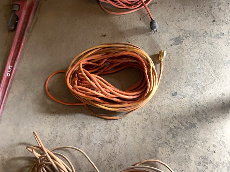 extension-cords-support-equipment-image-1