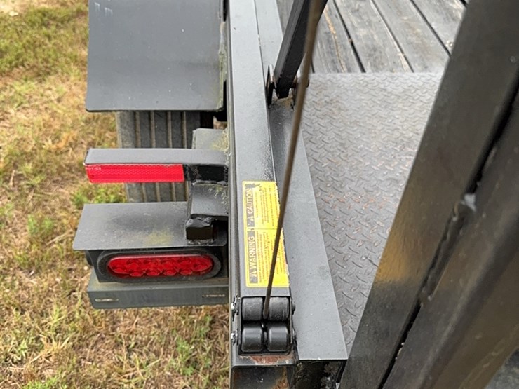 homemade-heavy-duty-tilt-trailer-image-9