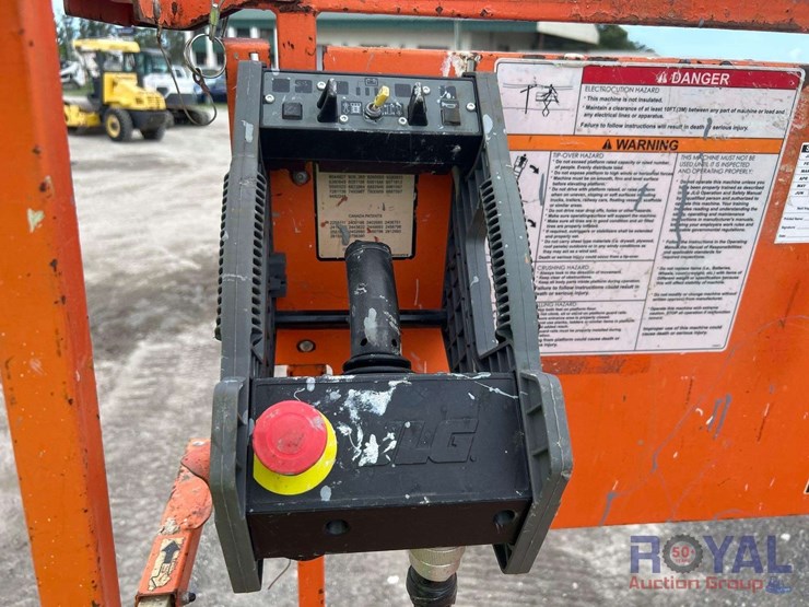 2018-jlg-3246es-image-14
