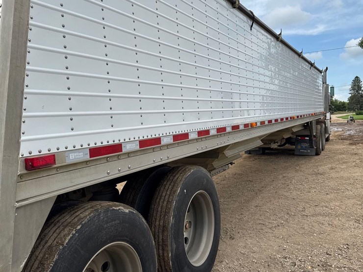 2011-wilson-grain-trailer-image-29