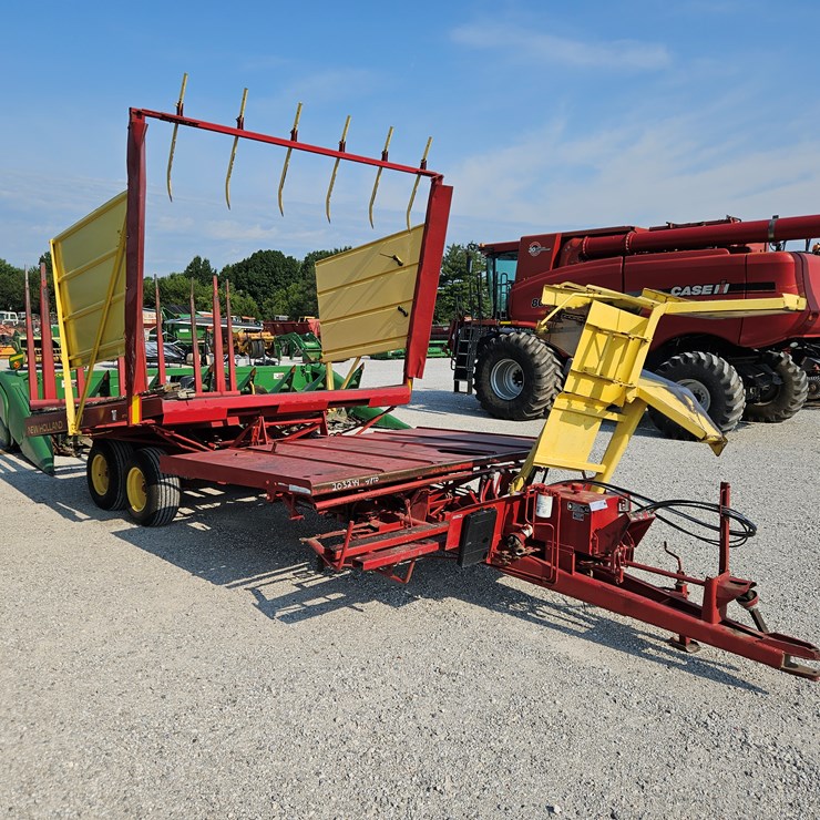 NEW HOLLAND 1037