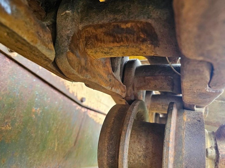 caterpillar-d7-image-9