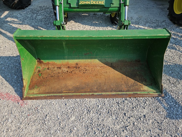 2015-john-deere-5055e-image-3