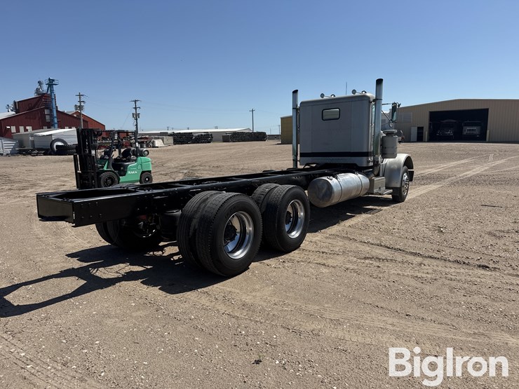 1992-peterbilt-379-image-5