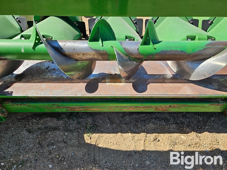 2011-john-deere-608c-stalkmaster-image-15