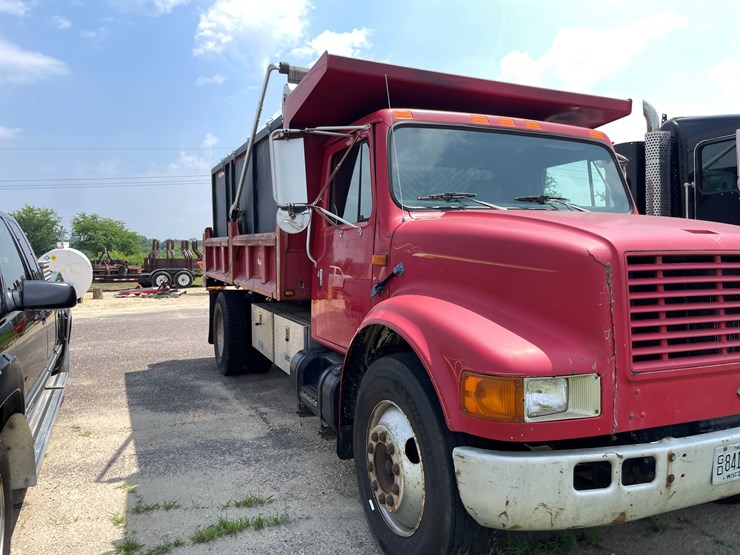 #1012-•-1993-international-dump-truck-(has-wi-title)-image-7