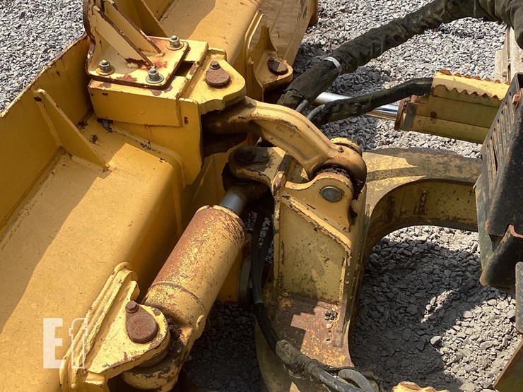 2003-deere-650h-lgp-image-10