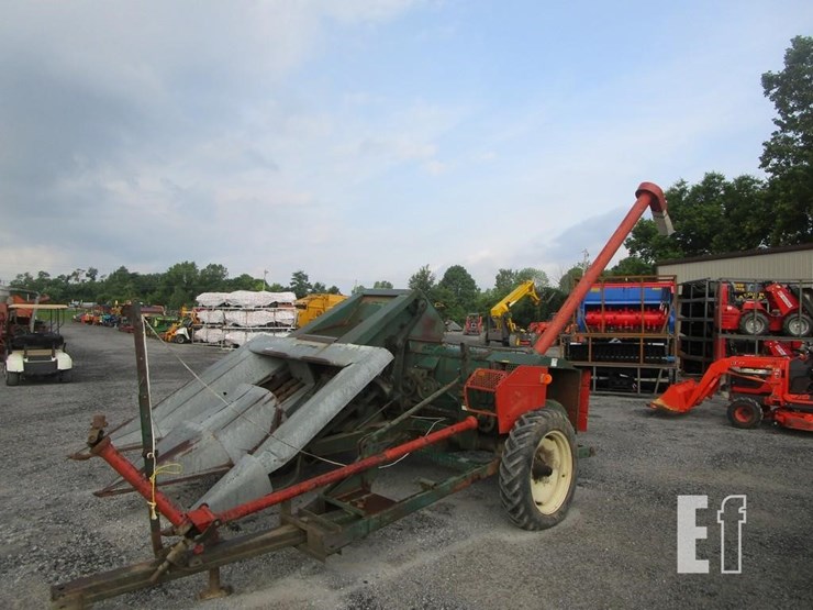 john-deere-324-image-1