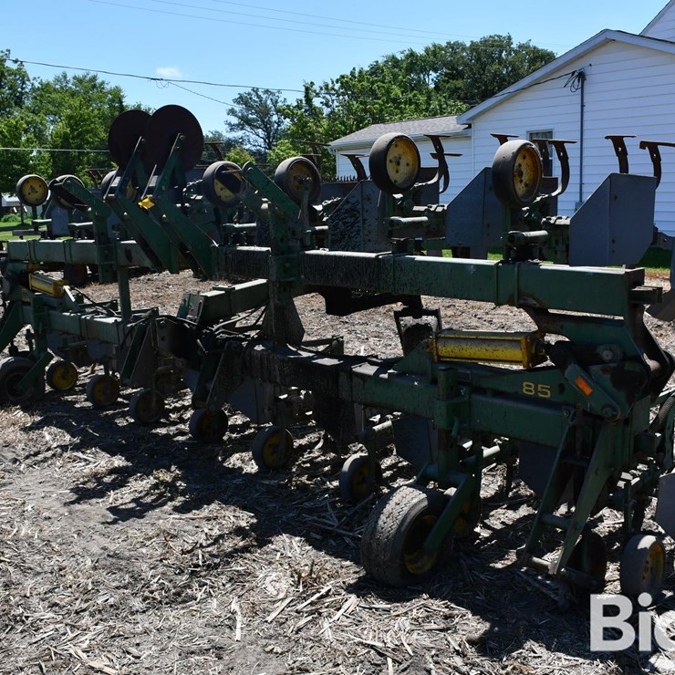 John Deere ER020 16R30 Field Cultivator