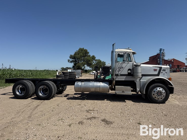1992-peterbilt-379-image-4