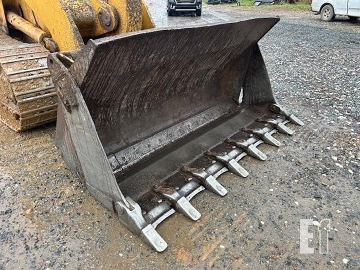 2001-caterpillar-953c-image-23