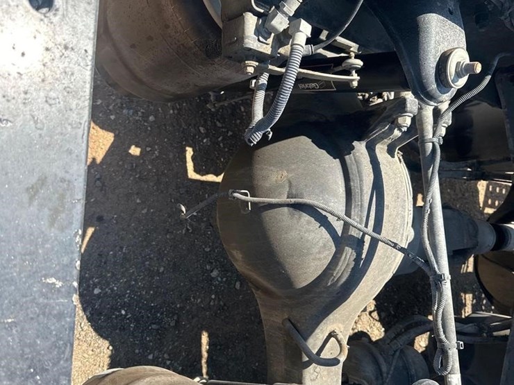 2018-kenworth-t880-image-15