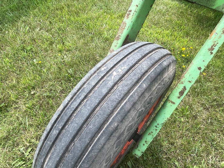 #1061-•-owatonna-260-swather-with-conditioner-image-59
