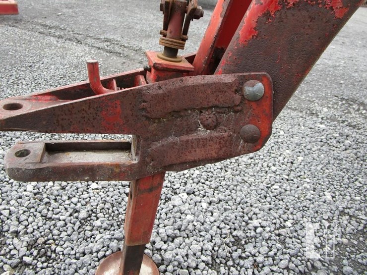 new-holland-260-image-5